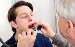 Khi nào cần khám bác sĩ tai mũi họng?