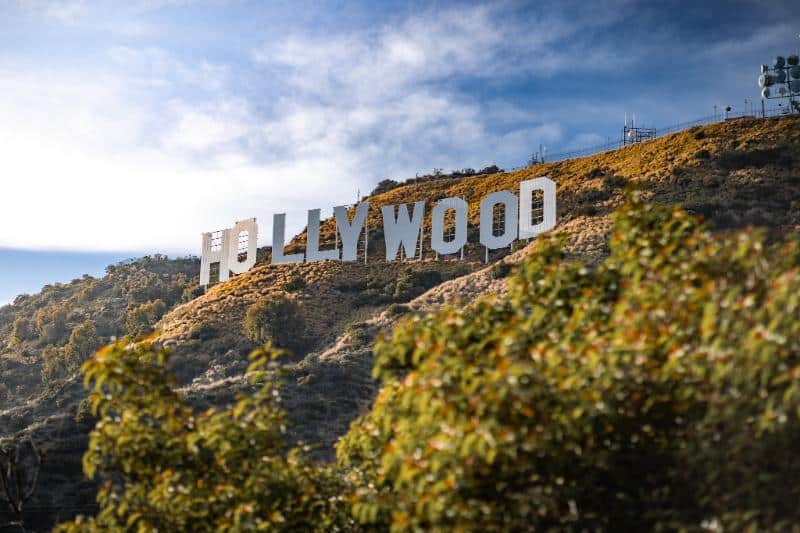 Ý nghĩa của các chữ cái Hollywood màu trắng